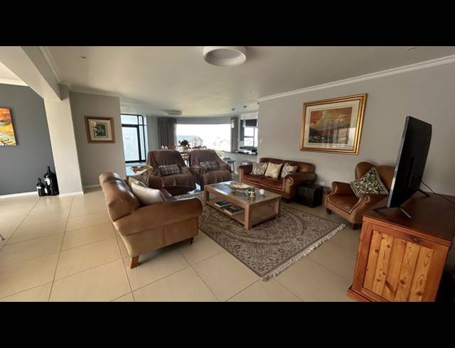 4 BEDROOM HOUSE FOR SALE IN PINNACLE POINT GOLF ESTATE